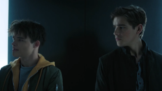 “バットマンデー”にドラマ『タイタンズ』の特別映像が公開! 初代ロビンと二代目ロビンが初対面